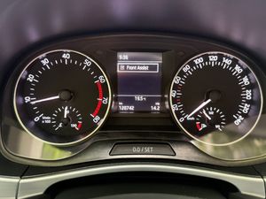Skoda Fabia 1.0 MPI 75cv - Foto 18