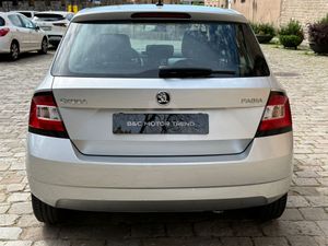 Skoda Fabia 1.0 MPI 75cv - Foto 6