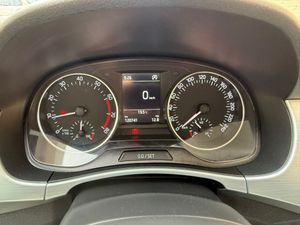 Skoda Fabia 1.0 MPI 75cv - Foto 17