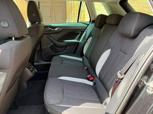 Skoda Kamiq 1.5 TSI 110 kW - Foto 16