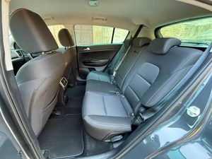 Kia Sportage 1.6 MHEV Drive 100 kW - Foto 16