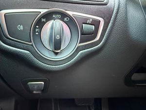 Mercedes GLC 200 4MATIC - Foto 26