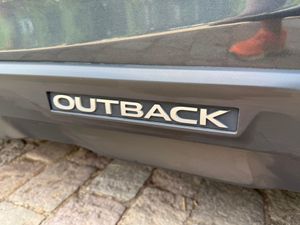 Subaru Outback 2.5i Trek - Foto 19