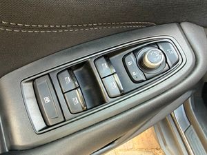 Subaru Outback 2.5i Trek - Foto 16