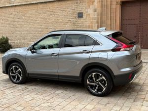 Mitsubishi Eclipse Cross PHEV Kaiteki 4WD - Foto 8