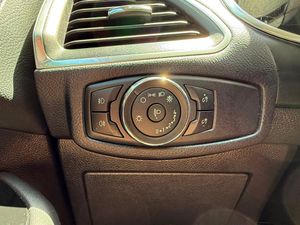 Ford S Max Titanium 2.5 FHEV 140 kW - Foto 26