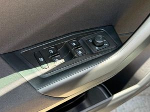 Volkswagen T-Roc Life 2.0 TDI 110 kW - Foto 12