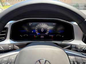 Volkswagen T-Roc Life 2.0 TDI 110 kW - Foto 22