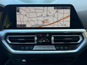 BMW Serie 3 320d Touring - Foto 32