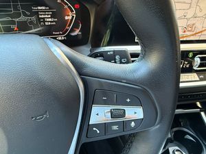 BMW Serie 3 320d Touring - Foto 30
