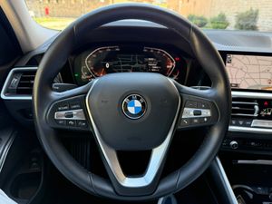 BMW Serie 3 320d Touring - Foto 27