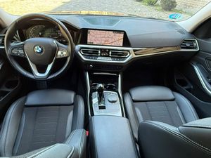BMW Serie 3 320d Touring - Foto 19