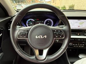 Kia Niro 1.6 GDi HEV 141 CV Drive - Foto 21