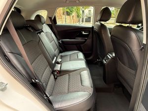 Kia Niro 1.6 GDi HEV 141 CV Drive - Foto 18