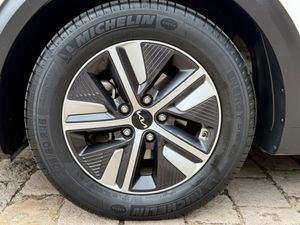 Kia Niro 1.6 GDi HEV 141 CV Drive - Foto 10