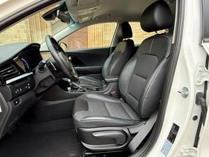 Kia Niro 1.6 GDi HEV 141 CV Drive - Foto 13