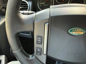 Land-Rover Discovery 3 TDV6 2.7 SE CommandShift - Foto 30