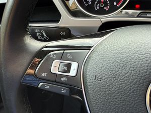 Volkswagen Touran Advance 2.0 TDI 90 kW - Foto 25