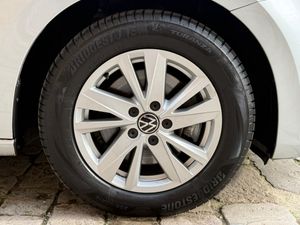 Volkswagen Touran Advance 2.0 TDI 90 kW - Foto 11