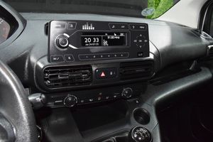 Peugeot Rifter Access Standard BlueHDi 73kW 4 P  - Foto 13