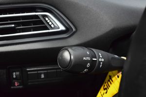 Peugeot 308 SW ACTIVE PACK BLUEHDI 100 SS  - Foto 13