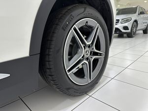 Mercedes GLA 180/Paquete Premium/llanta 19