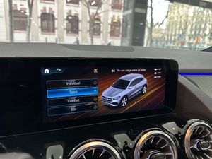 Mercedes GLA 180/Paquete Premium/llanta 19