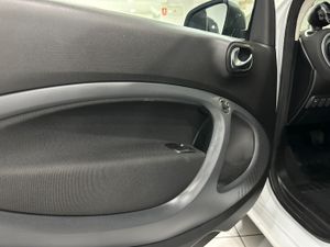 Smart Fortwo EQ Coupe   - Foto 3