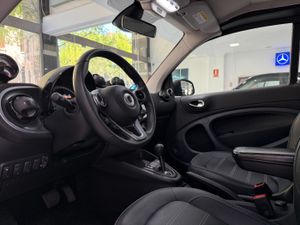 Smart Fortwo EQ Brabus Limited Edition 1/1  - Foto 3