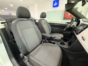Volkswagen Beetle 2.0 TDI   - Foto 12