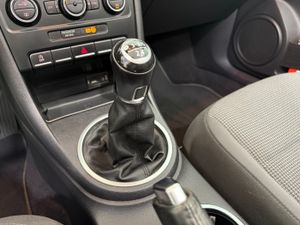 Volkswagen Beetle 2.0 TDI   - Foto 8