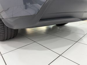 Tesla Model Y Gran autonomía Tracción integral  - Foto 20