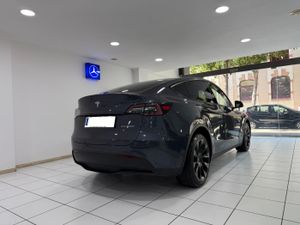 Tesla Model Y Gran autonomía Tracción integral  - Foto 19