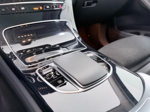 Mercedes GLC 300 e 4MATIC   - Foto 13