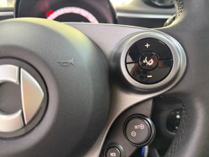 Smart Fortwo EQ Cabrio Limited Edition 1/1 - Foto 25