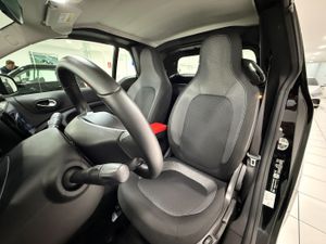 Smart Fortwo EQ Cabrio Limited Edition 1/1 - Foto 14