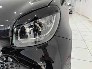 Smart Fortwo EQ fortwo cabrio - Foto 18