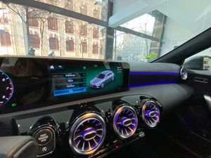 Mercedes Clase A 220 7G-DCT/Paquete Premium/Car Play/Cuero   - Foto 8