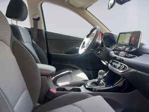 Hyundai i30 1.0 TGDI 48V Klass DCT 74 kW (100 CV) - Foto 15