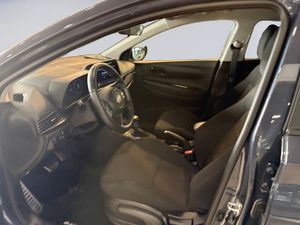 Hyundai Bayon 1.0 TGDI 48V Maxx DCT 74 kW (100 CV) - Foto 9