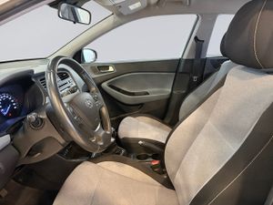 Hyundai i20 1.2 MPI BlueDrive Essence 62 kW (84 CV) - Foto 8