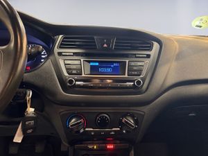 Hyundai i20 1.2 MPI Klass 62 kW (84 CV) - Foto 9
