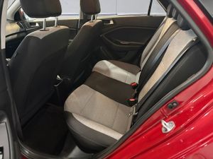 Hyundai i20 1.2 MPI Klass 62 kW (84 CV) - Foto 12