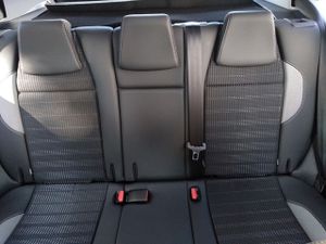 Peugeot 2008 PureTech 130 S&S Allure 96 kW (130 CV) - Foto 13