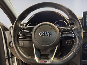 Kia Ceed 1.6 CRDi GT Line 100 kW (136 CV) - Foto 11
