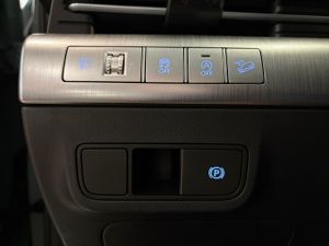 Hyundai Kona 1.0 TGDi 48V Maxx 4x2 88 kW (120 CV) - Foto 15