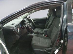 Toyota Auris 130 Active MultiDrive 97 kW (132 CV) - Foto 9