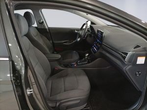 Hyundai IONIQ 1.6 GDI HEV Tecno DCT 104 kW (141 CV) - Foto 14