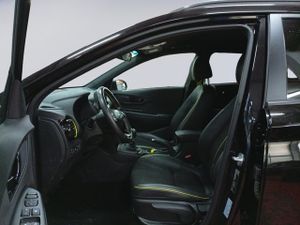 Hyundai Kona 1.0 TGDi Tecno 4x2 AEB 2C 88 kW (120 CV) - Foto 9