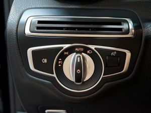 Mercedes Clase C C Cabrio 220 d AMG - Foto 25